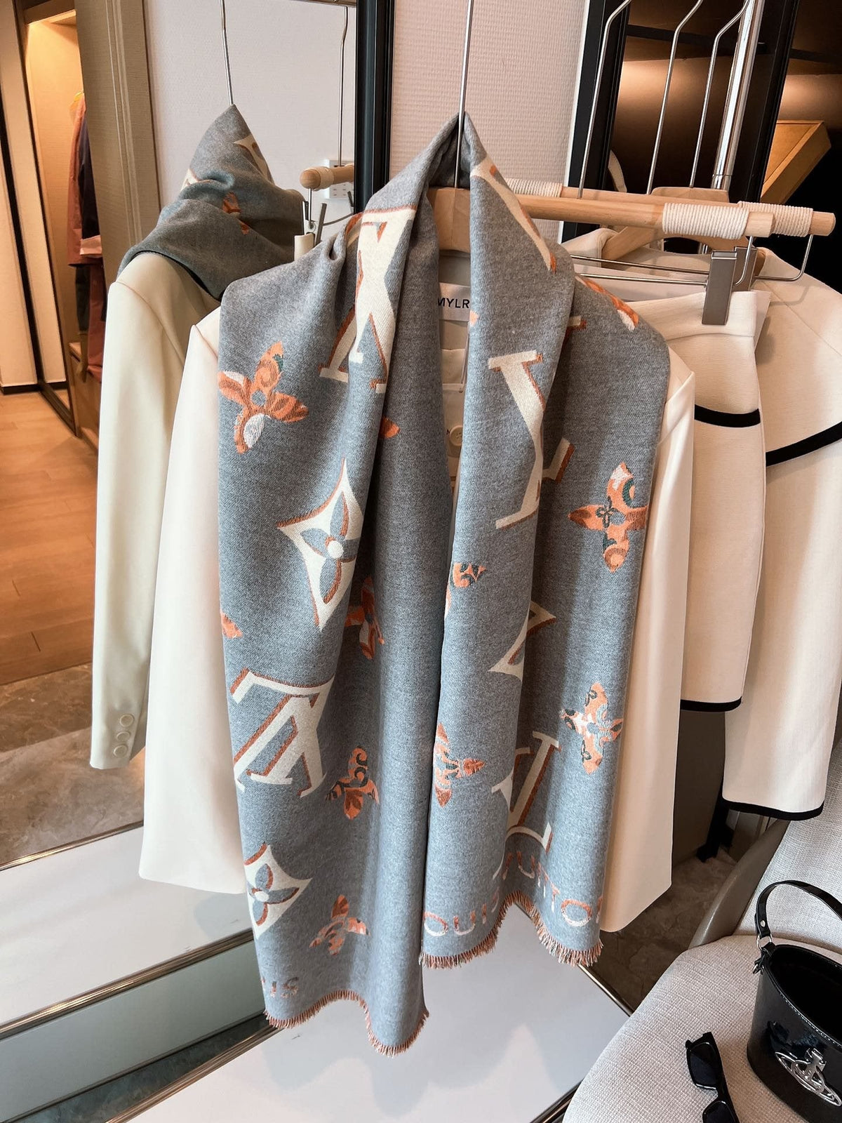 Louis Vuitton Monogram Floral Shawl — hero